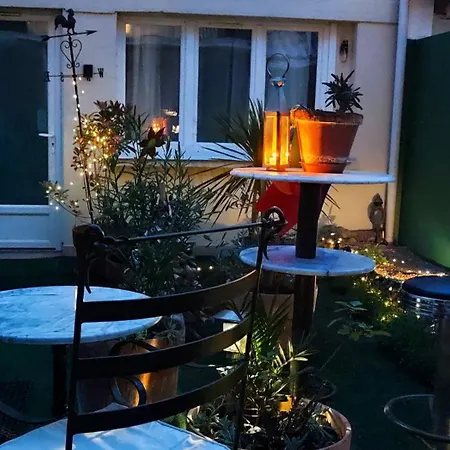 Authentic House 2 Maisons 1 Ideale Pour Groupes, Capacité 30 Personnes Parigi