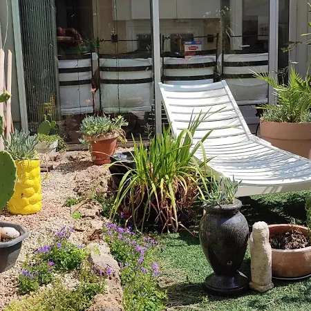 Casa vacanze Authentic House 2 Maisons 1 Ideale Pour Groupes, Capacité 30 Personnes *