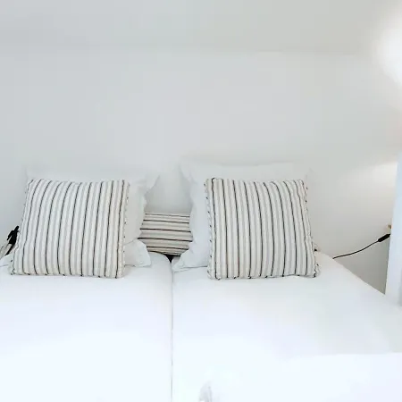 Casa vacanze Authentic House 2 Maisons 1 Ideale Pour Groupes, Capacité 30 Personnes