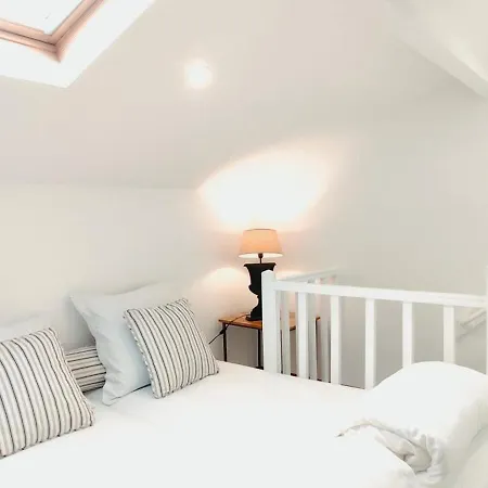 Casa vacanze Authentic House 2 Maisons 1 Ideale Pour Groupes, Capacité 30 Personnes *