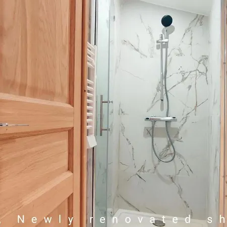 Casa vacanze Authentic House 2 Maisons 1 Ideale Pour Groupes, Capacité 30 Personnes Parigi