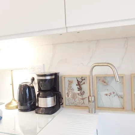 Authentic House 2 Maisons 1 Ideale Pour Groupes, Capacité 30 Personnes Casa vacanze Parigi