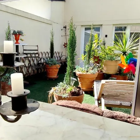 Casa vacanze Authentic House 2 Maisons 1 Ideale Pour Groupes, Capacité 30 Personnes Parigi