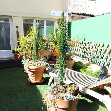 Casa vacanze Authentic House 2 Maisons 1 Ideale Pour Groupes, Capacité 30 Personnes
