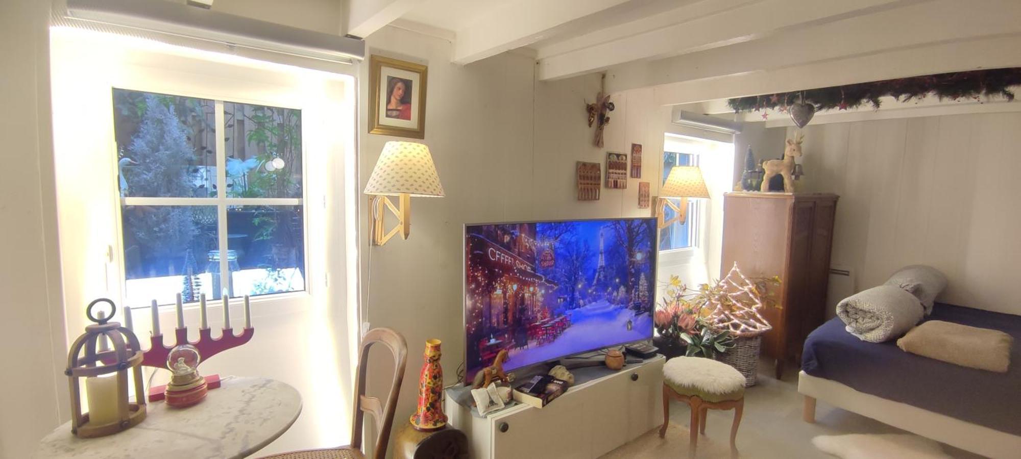 Authentic House 2 Maisons 1 Ideale Pour Groupes, Capacité 30 Personnes Casa vacanze